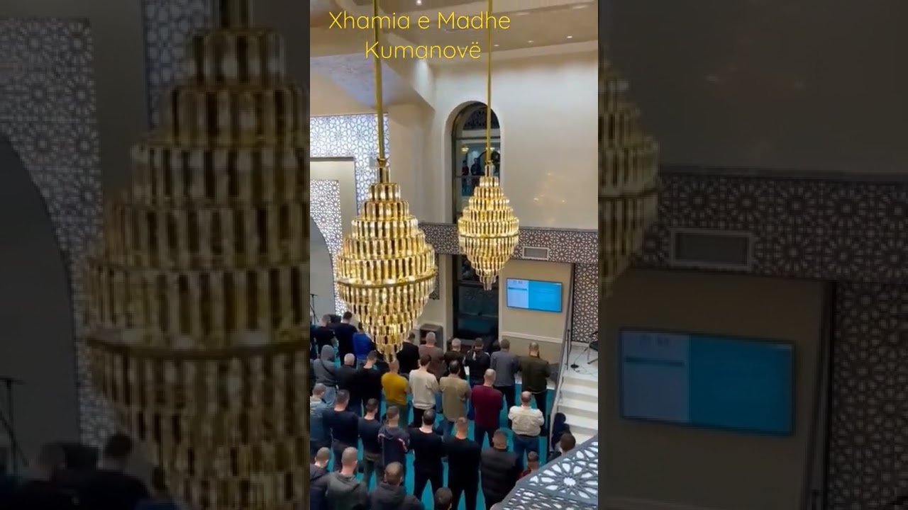pray in mosque RAMADAN