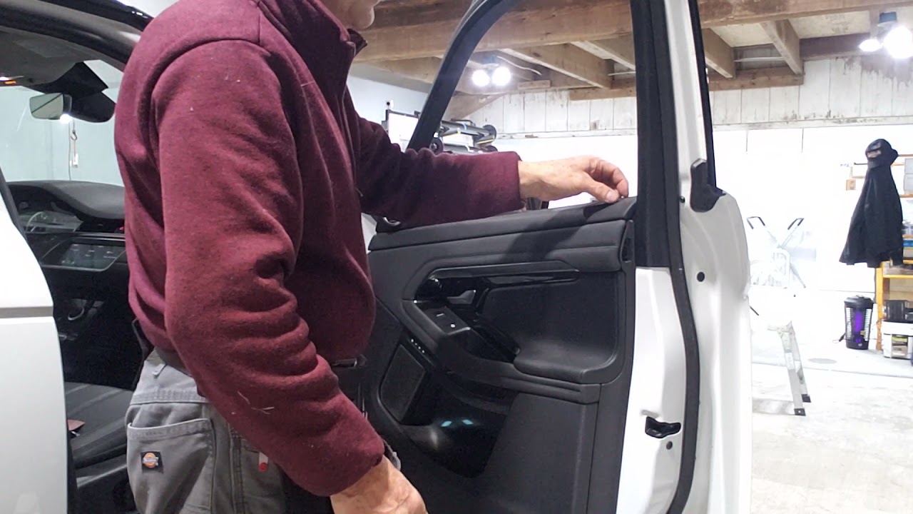 Range Rover evoque 2021 sweep removal