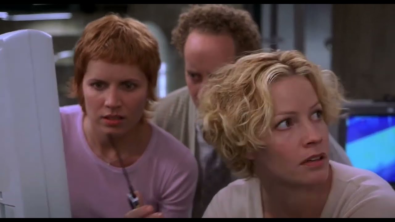 Hollow Man (2000) - Part 16/19 Chasing The Invisible Man