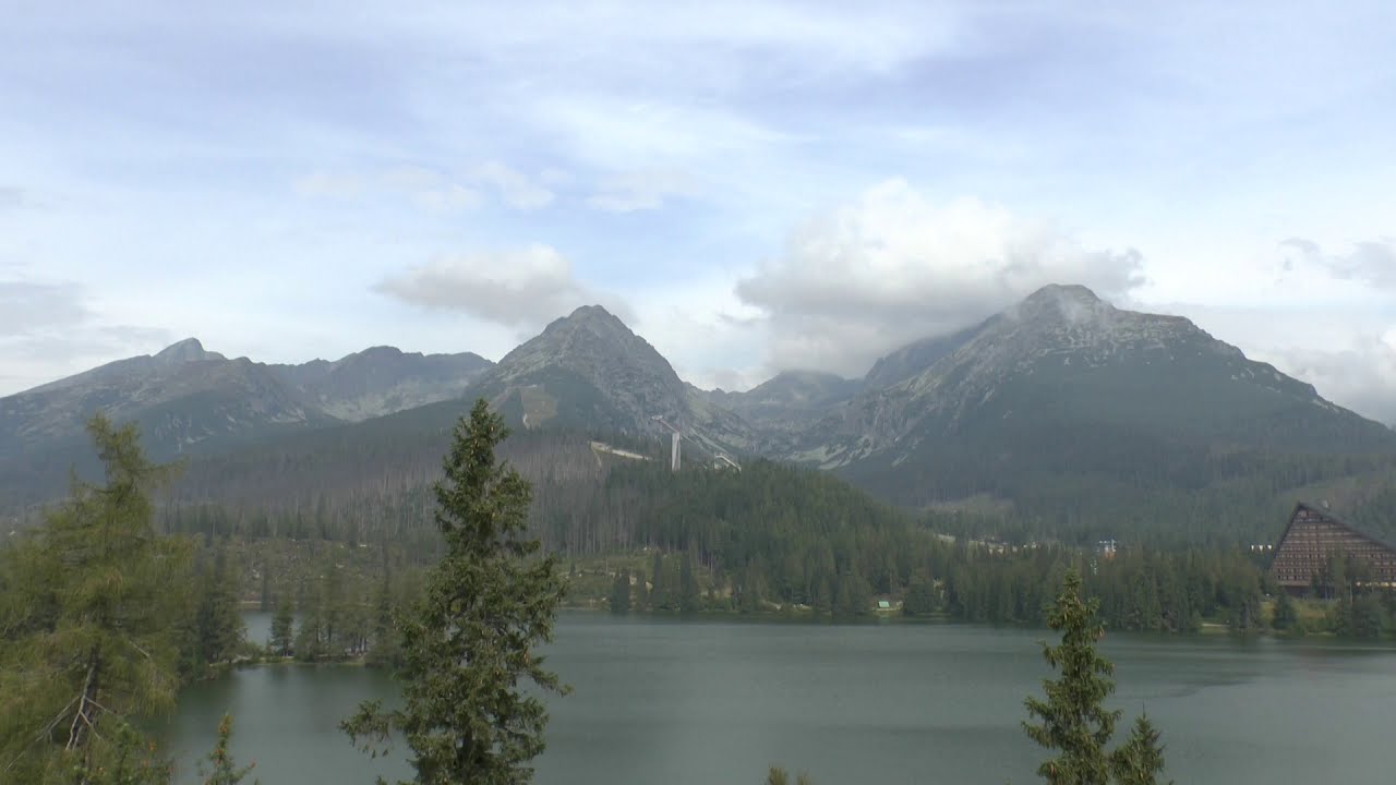💛 SZCZYRBSKIE JEZIORO TATRY 🇸🇰 &Scaron;TRBSK&Eacute; PLESO  A MOUNTAIN PANORAMA FROM THE GRAND HOTEL KEMPINSKI 🇸🇰