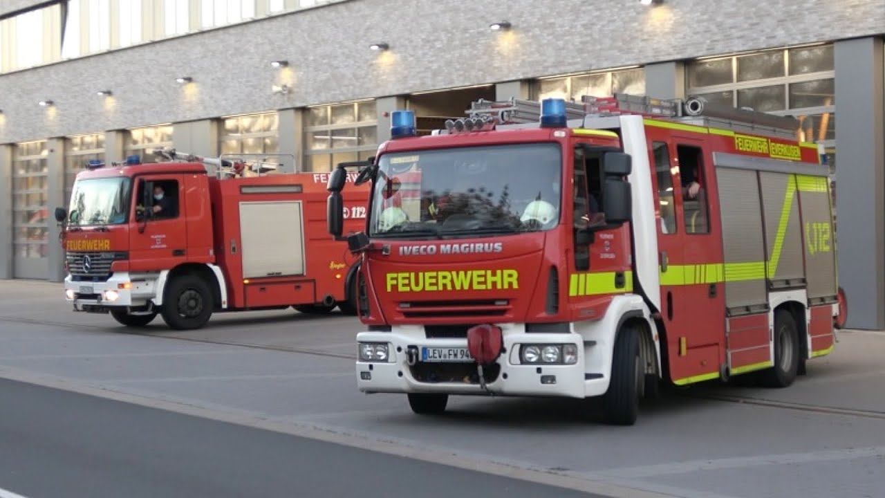 Feuerwehr Leverkusen HLF 20 + PTLF 4000 auf Einsatzfahrt // Leverkusen Fire Service pump + tanker