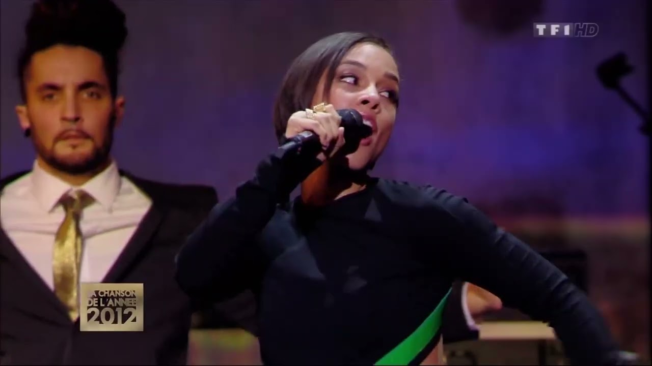 ALICIA KEYS   Girl on fire   LIVE TF1   LA CHANSON DE L'ANNEE 2012