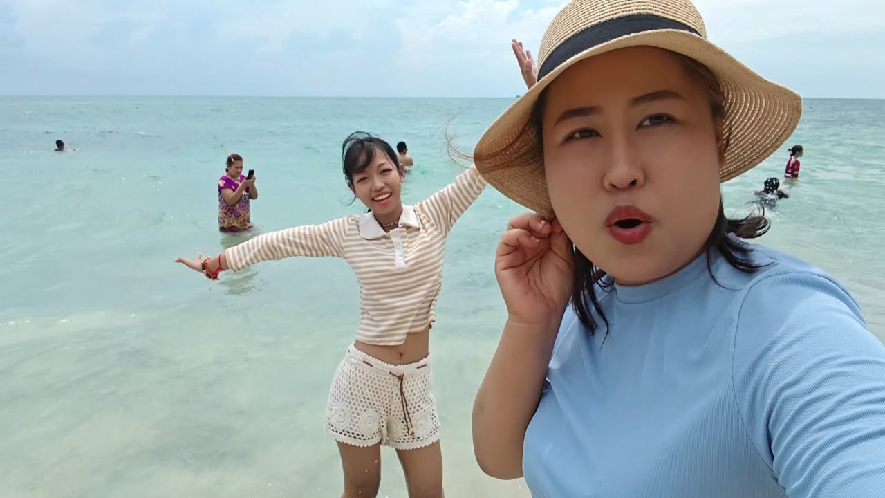 ทะเลสวยน้ำใส..หาดนางรอง
