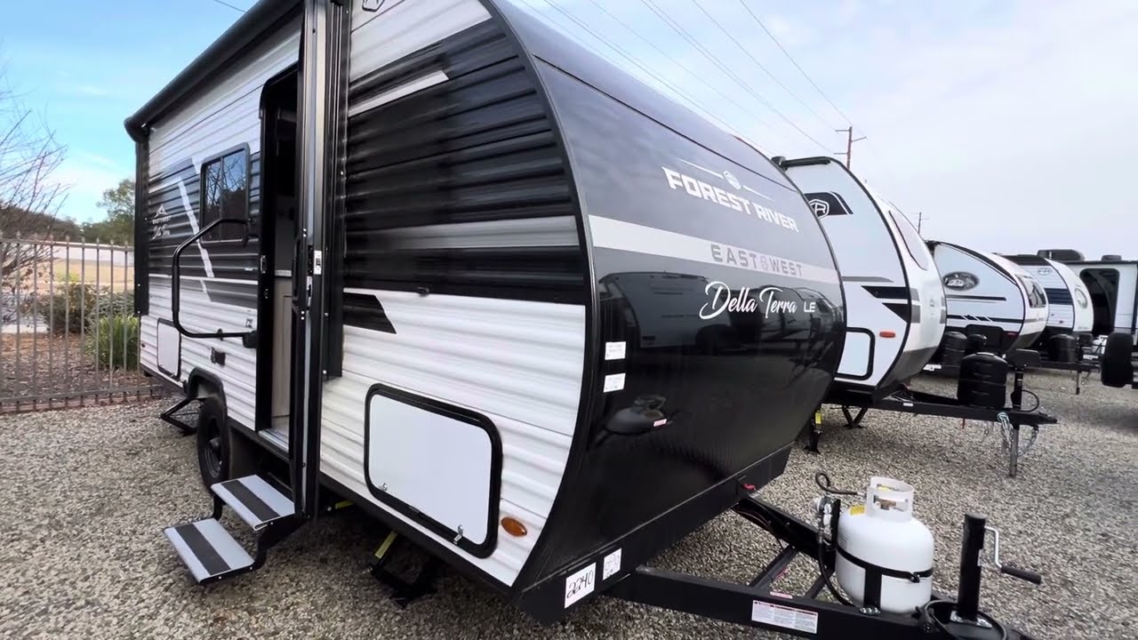 2025 East to West, INC. Della Terra LE 170BHXLE for sale @rvready