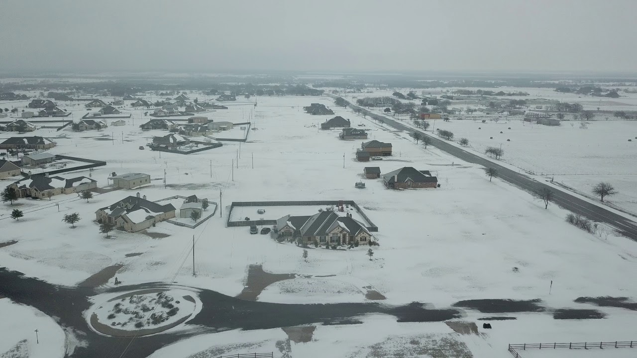 Winter Storm Uri: Rancho Lorena Subdivision In Lorena, Texas - Part 1 (February 17, 2021)