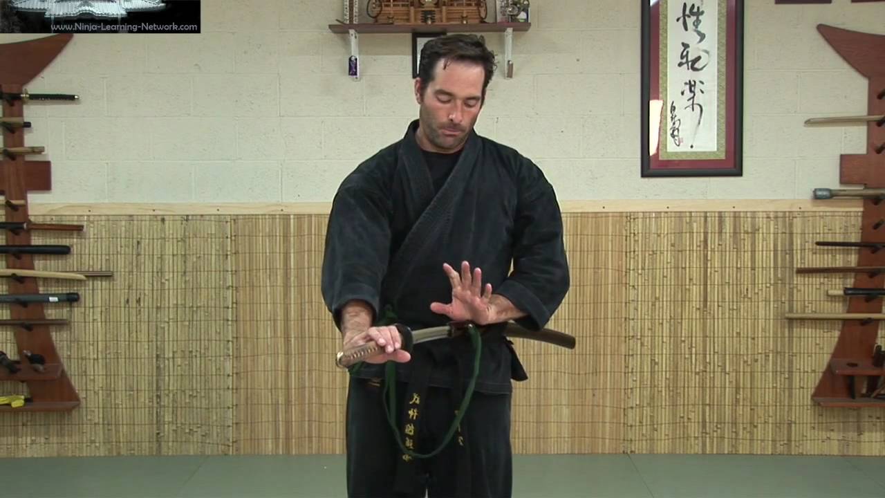 Katana Noto - Sword Retrieval - Machida Enbukan - Ninja Training Free Video - Learn Ninjutsu