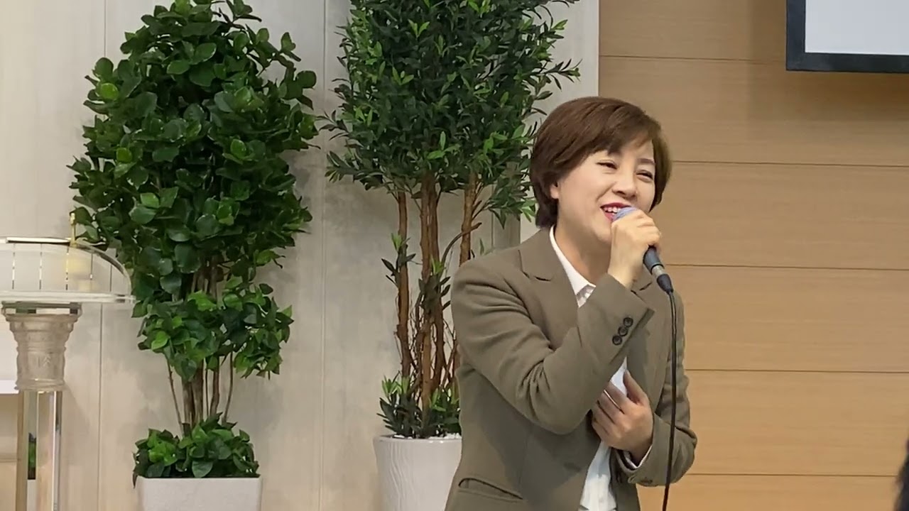 정규란 찬양 우물가에 여인처럼