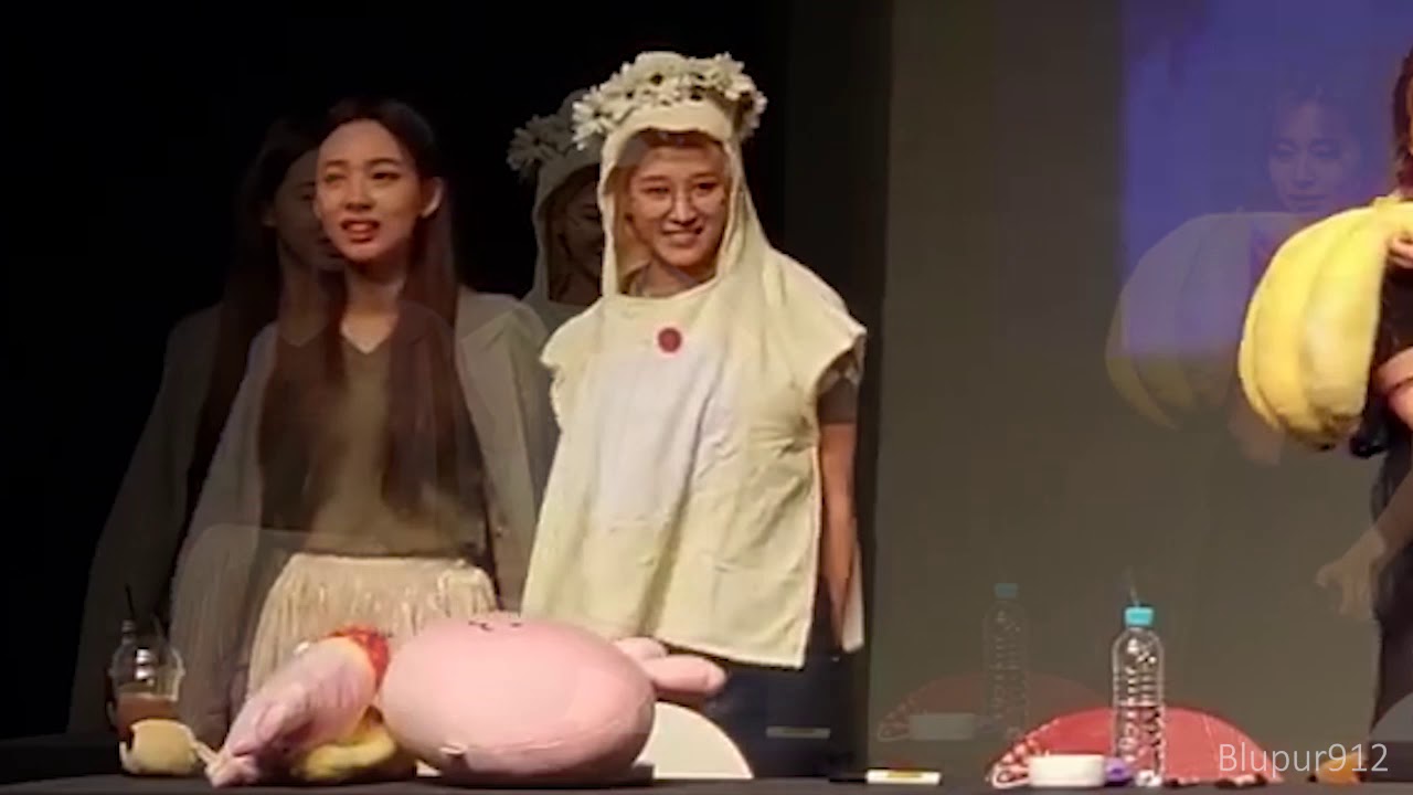 Sanayeon moment | Gangnam fansign 190505