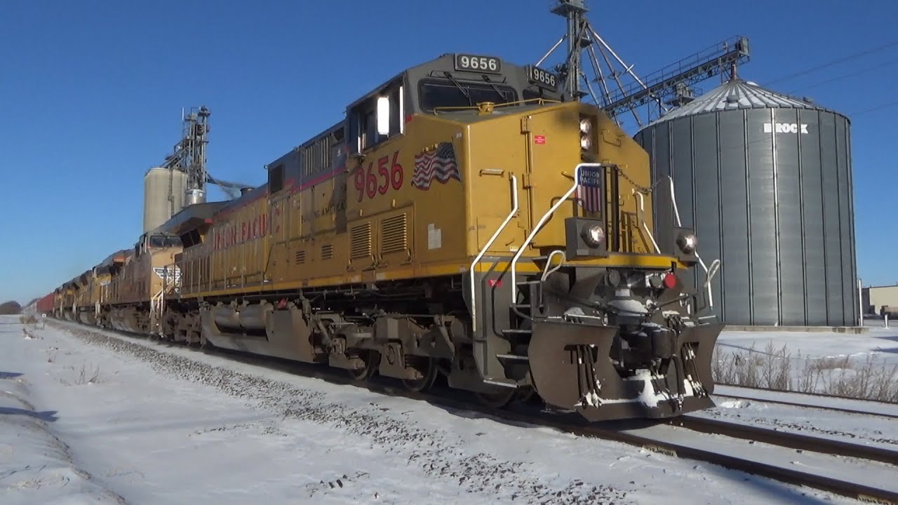 UP 9656 leads a UP manifest Eastbound at South Beaver Dam, WI