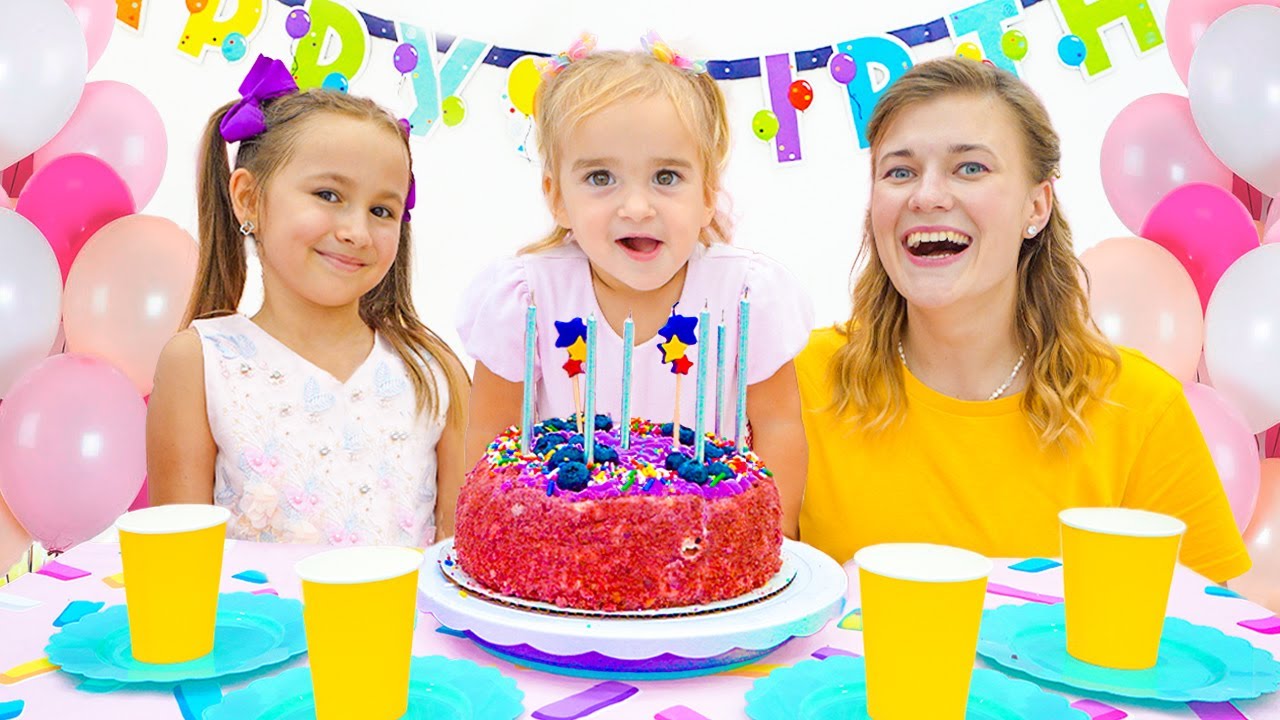 Alice kommt zur Geburtstagsparty ihrer Freundin