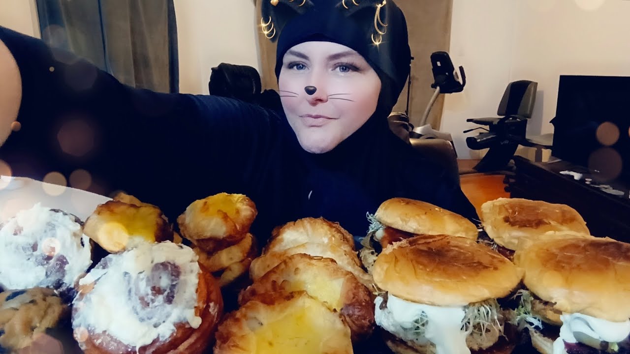 BURGERS & DESSERT PASTRIES MUKBANG🍄 MARYAM🍄