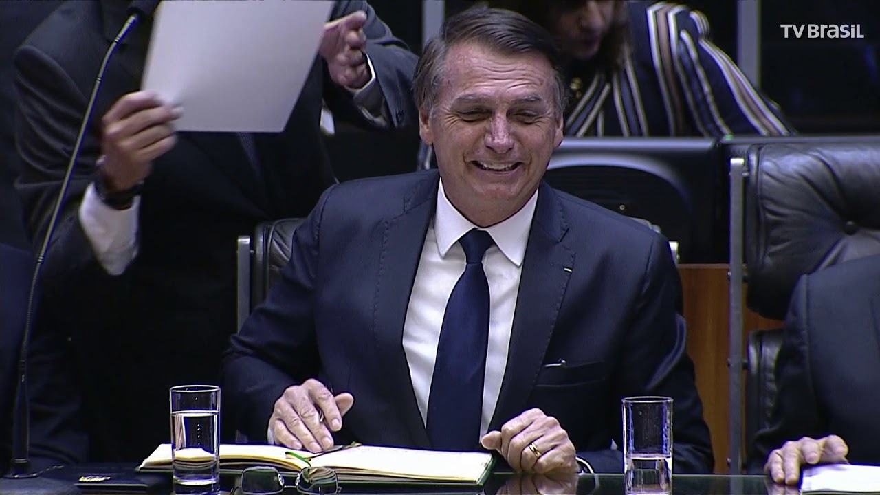 Jair Bolsonaro toma posse e assume como o 38º presidente do país