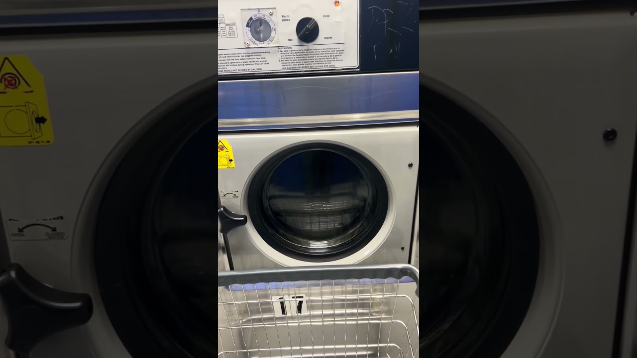 Wascomat Senior W125 first extraction