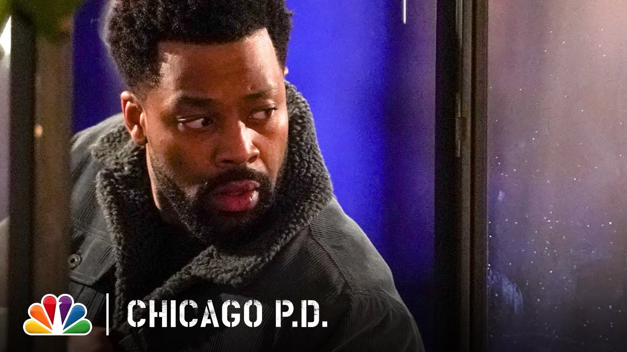 Atwater and P.D. Set Up a Suspect as Bait | NBC&rsquo;s Chicago PD