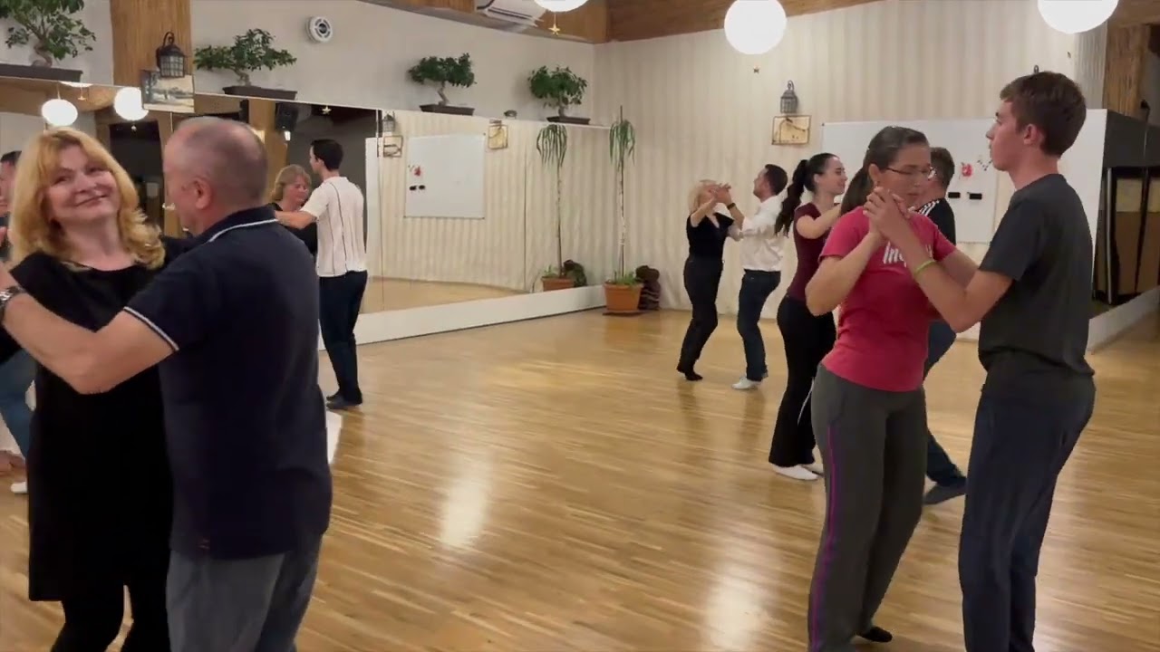 Primul antrenament la grupa de Adulti - Dans Sportiv si Salsa & Bachata (15 Septembrie 2025)