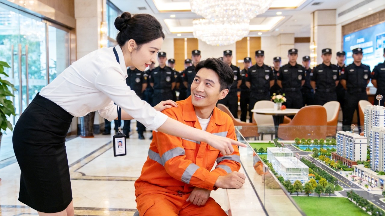 CEO as cleaner mocked buying house—only country girl helped, he fell in love & proposed on spot