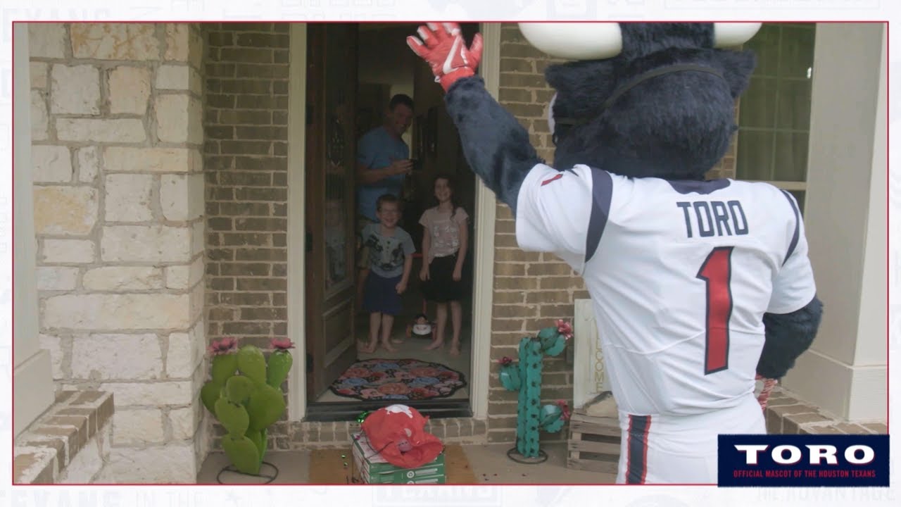 🚨 TORO surprises a local hero 🚒 | Houston Texans