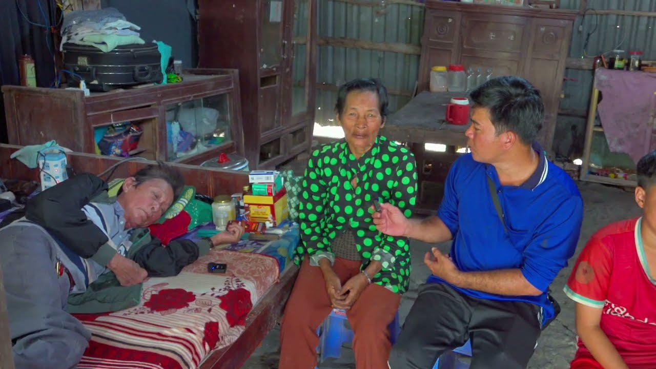 Xót thương người vợ U70 kiệt sức nuôi chồng nằm 1 chổ cùng 2 cháu bị cha mẹ rỏ rơi [17/1/2026]
