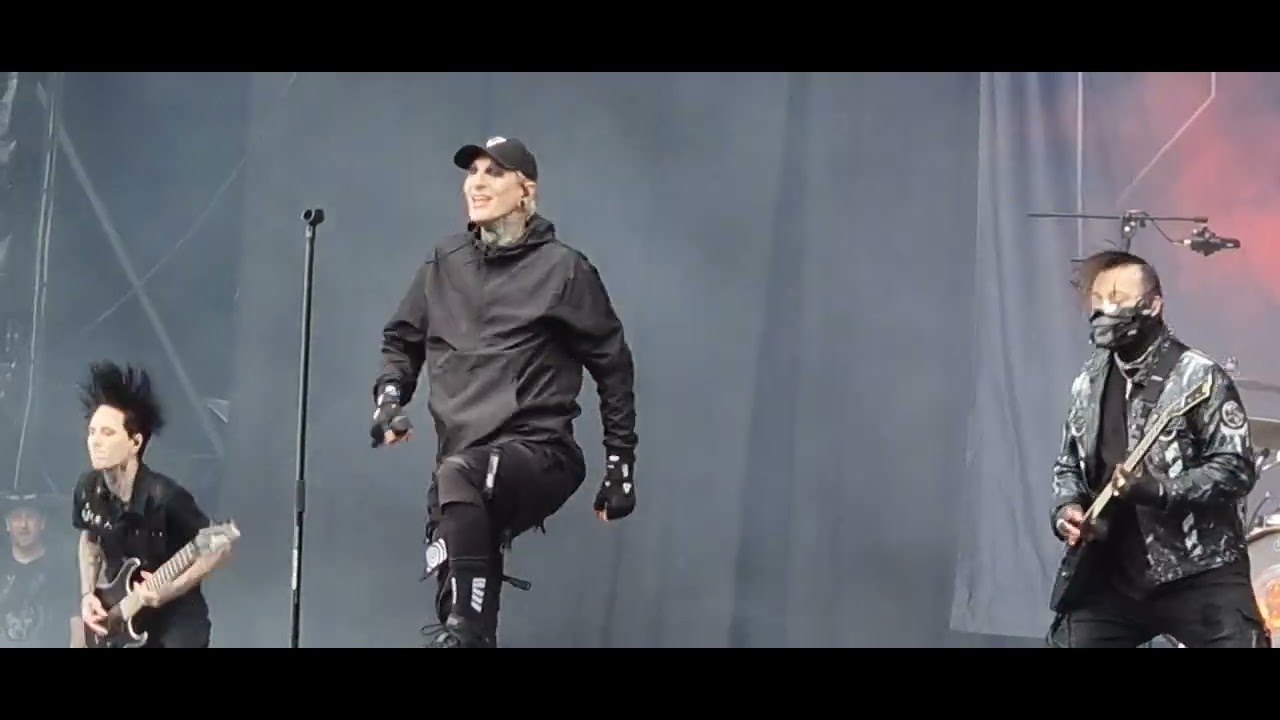 MOTIONLESS IN WHITE - Disguise // RESURRECTION FEST 2023 28/06/23