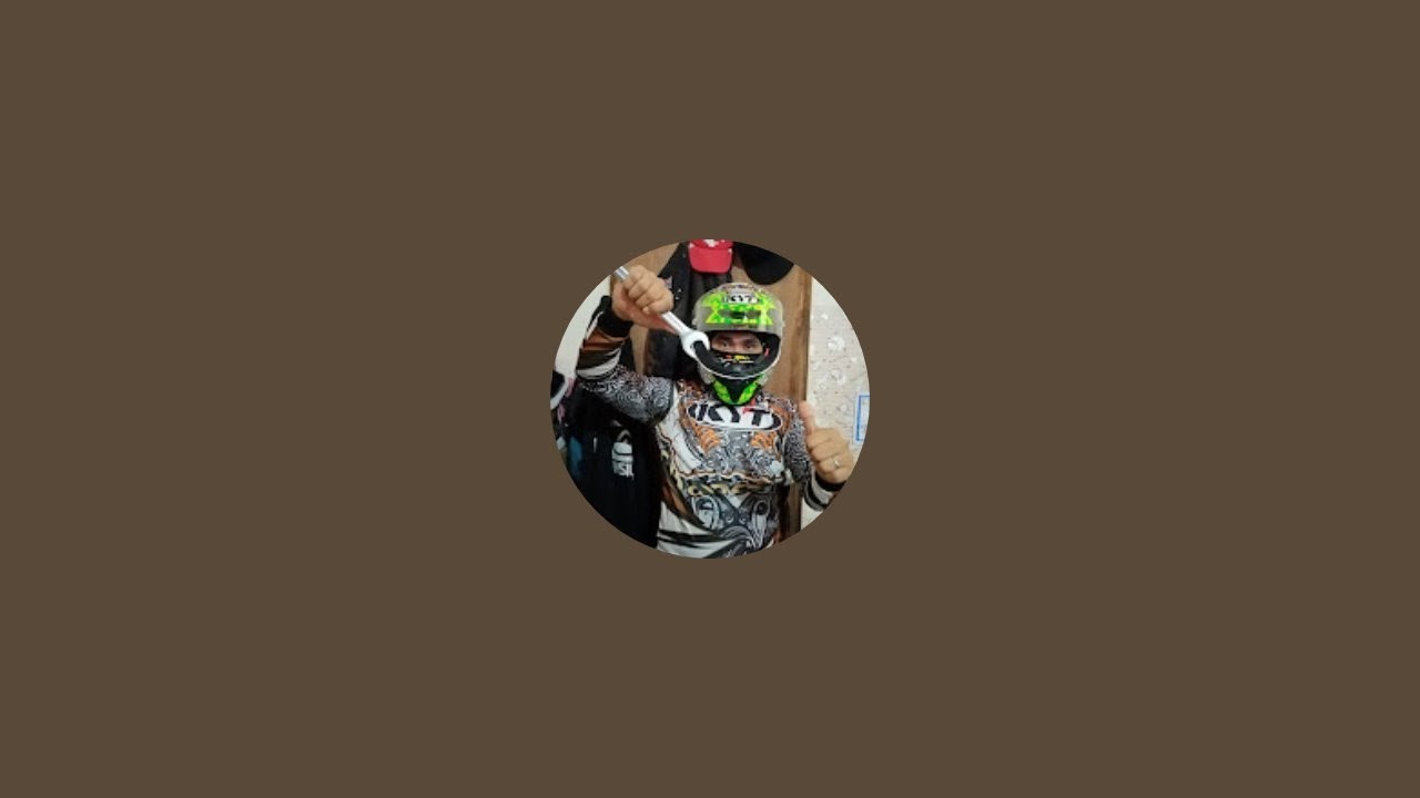 MIKE KALIKOT is live