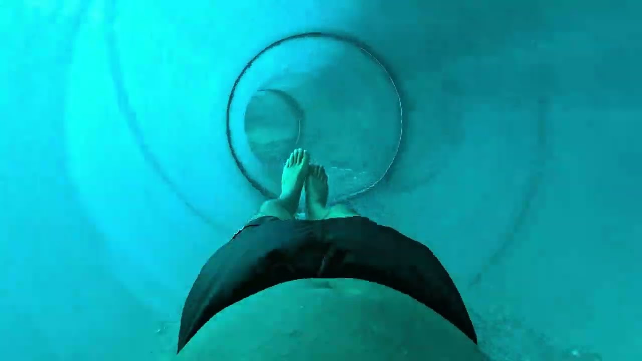 Race & Wild River Water Slide | Center Parcs Nordborg Resort 