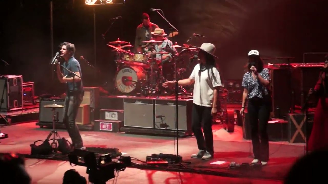 Avett Brothers 