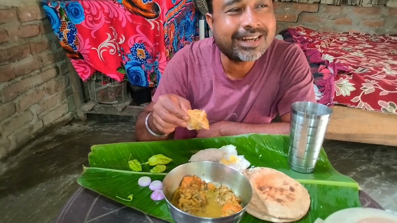 আজি আকৌ ৰুটি আৰু লোকেল কুকুৰা মাংস পচলা তৰকাৰিৰে//@AxomiaLahon