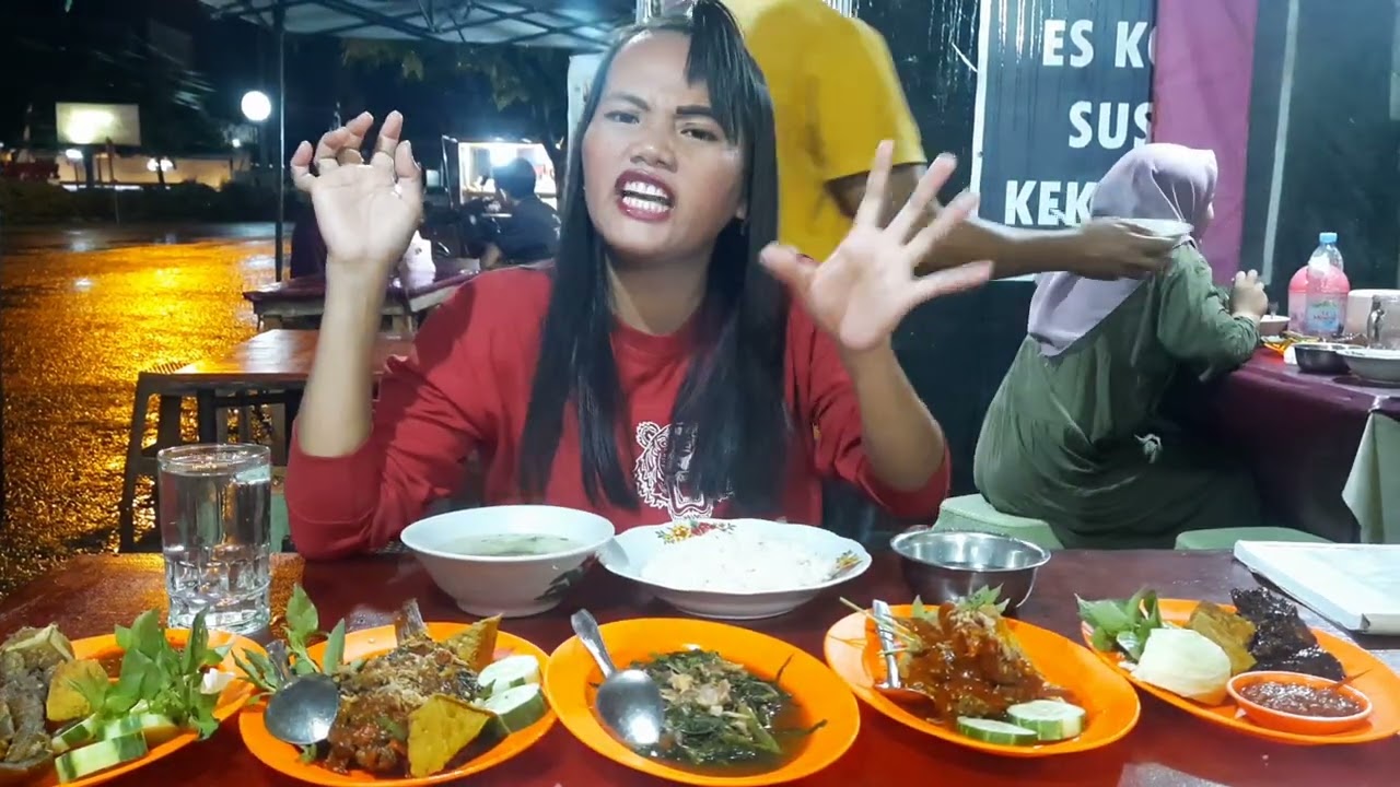 pecel lele pemuda semarang bersama ibungan
