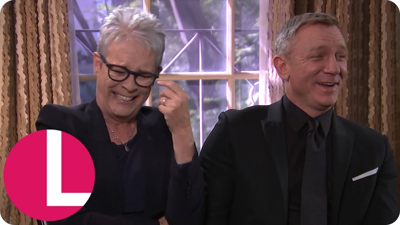 Jamie Lee Curtis' Antics Give Daniel Craig the Giggles and Derails the Interview | Lorraine