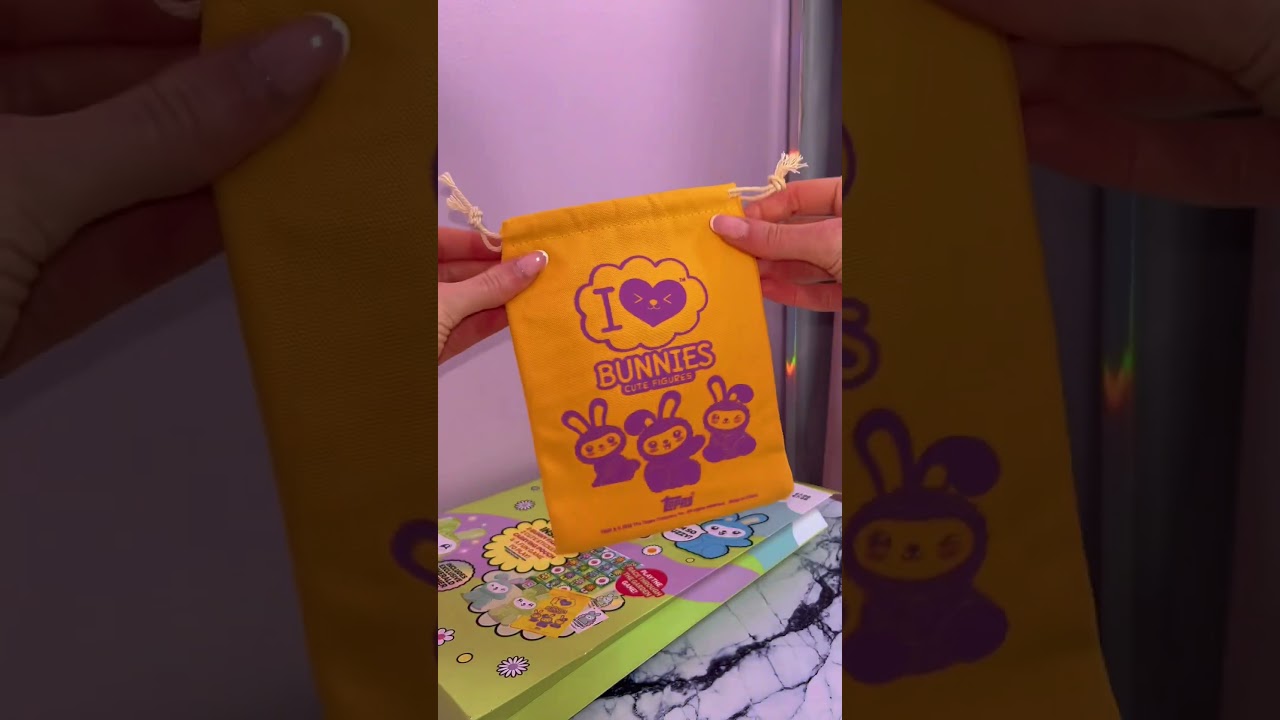 [ASMR] OPENING THE *NEW* I ♡ BUNNIES MYSTERY COLLECTOR'S PACK!!😱🐰✨(RARE EMERALD BUNNY?!🫢) #Shorts