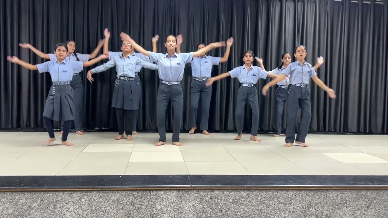 Gurur Brahma gurur Vishnu Gurudev Maheshwar Group Formation Dance