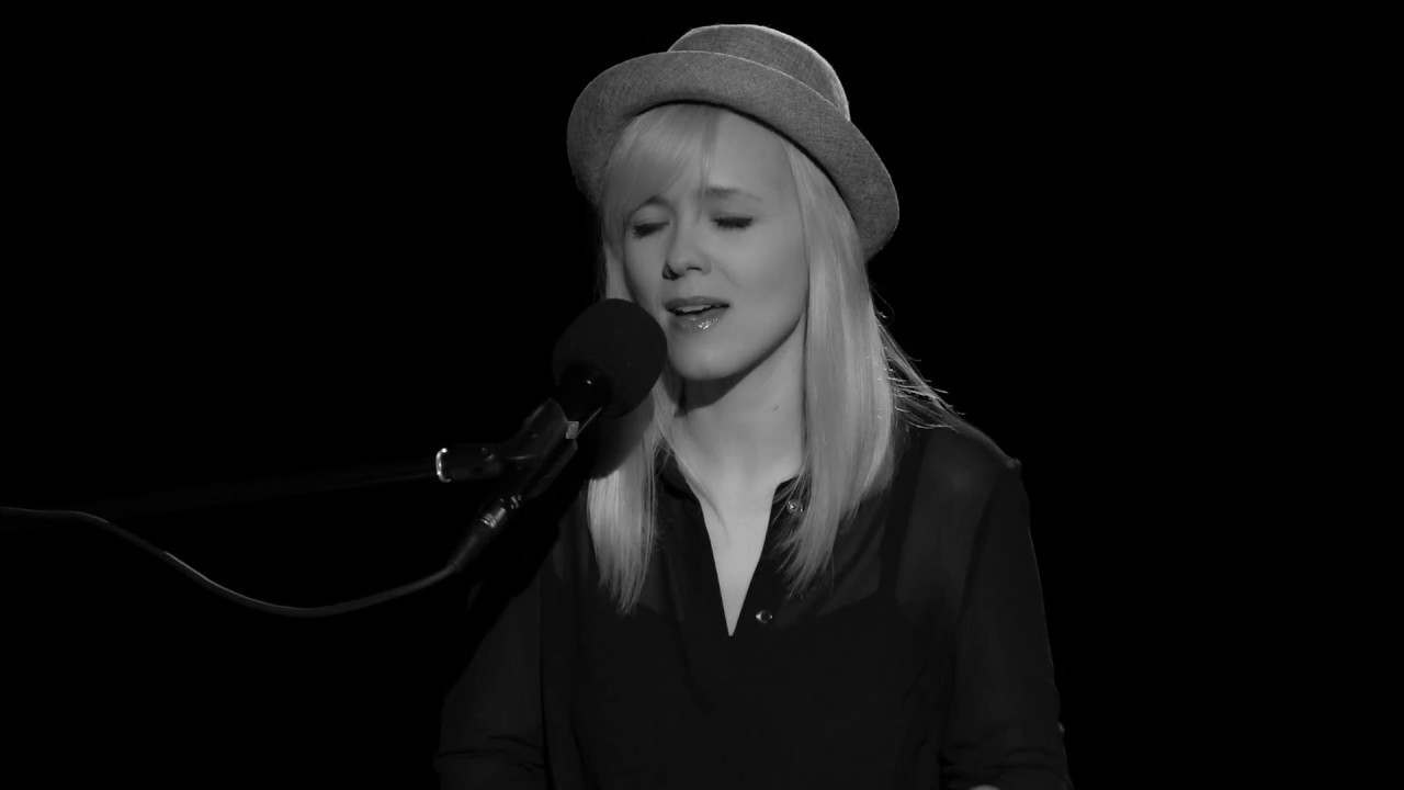 You and I (live & acoustic) &ndash; Carolin No