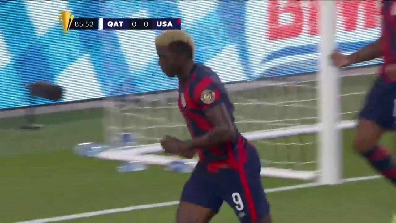 GOAL! Gyasi Zardes is the hero