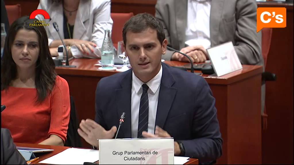 C's - Rivera a Mas: Márchese si tiene dignidad política, o el 27-S firmaremos su carta de dimisión