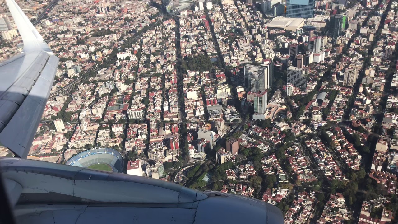 Morning landing into Mexico City American Airlines A319