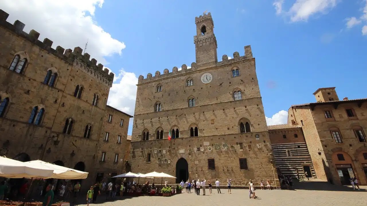 Volterra: arte e identità di una città millenaria