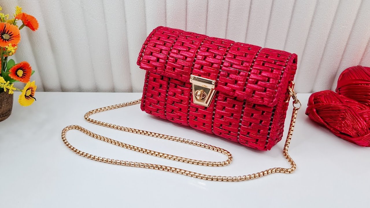 Plastic Canvas Bag DIY | Elegant Bag Handmade #canvasbag #plasticcanvas #plasticcanvasbag
