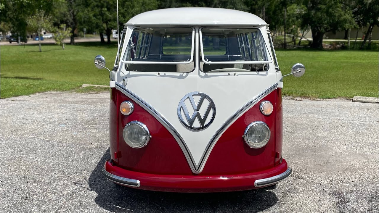 1967 Volkswagen 21 Window Bus walk around