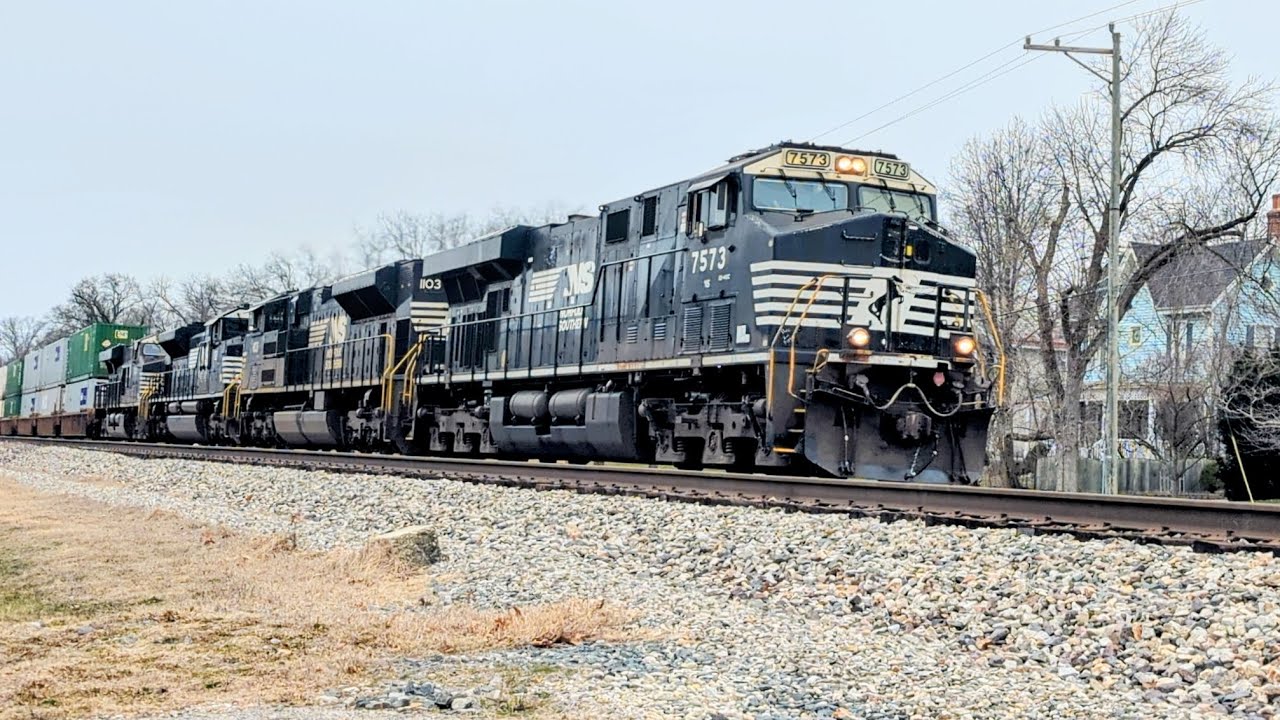 Northbound NS 28C intermodal on track one 