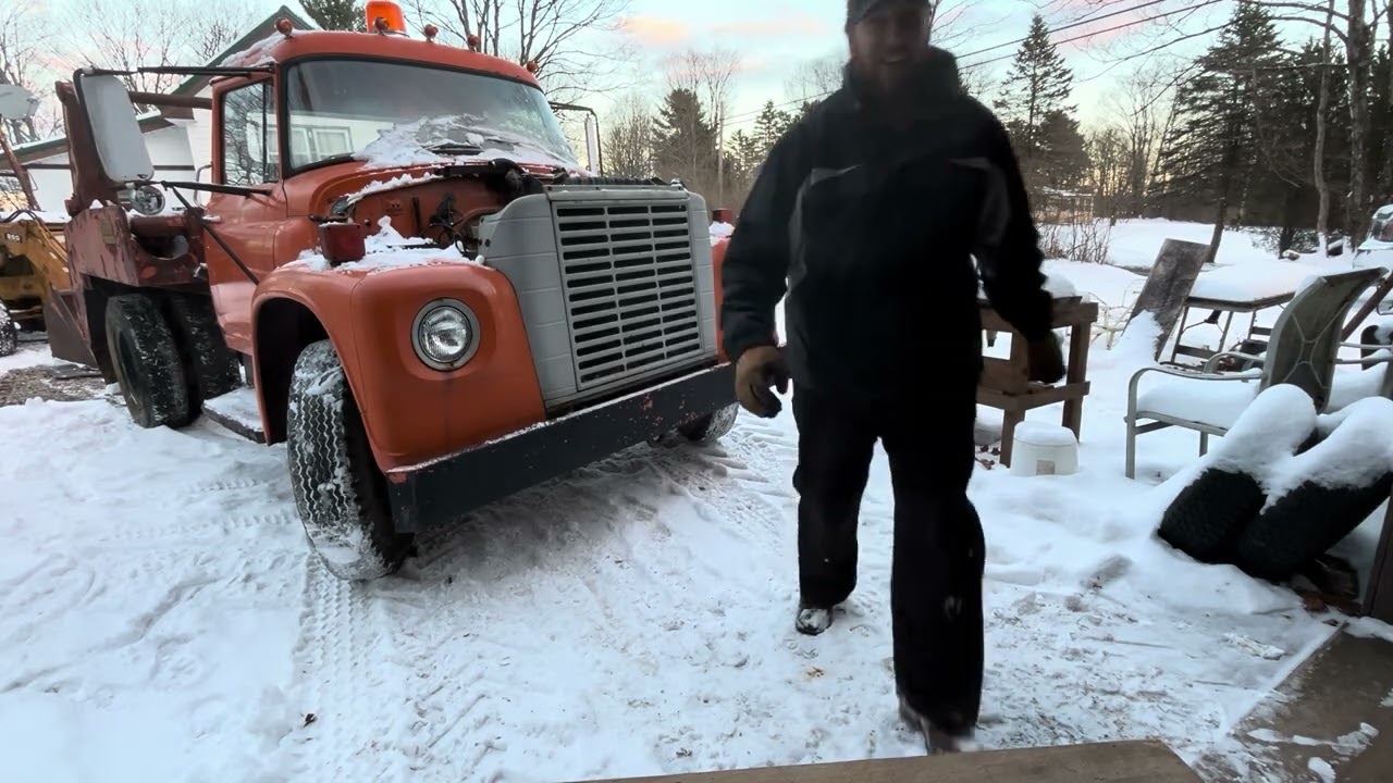 International loadstar engine swap pt1