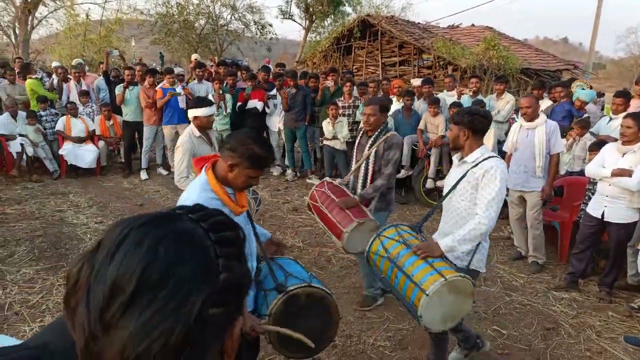 आदिवासी डोल डांस 4 डोल आमने सामने गजब भिड़े आमने सामने