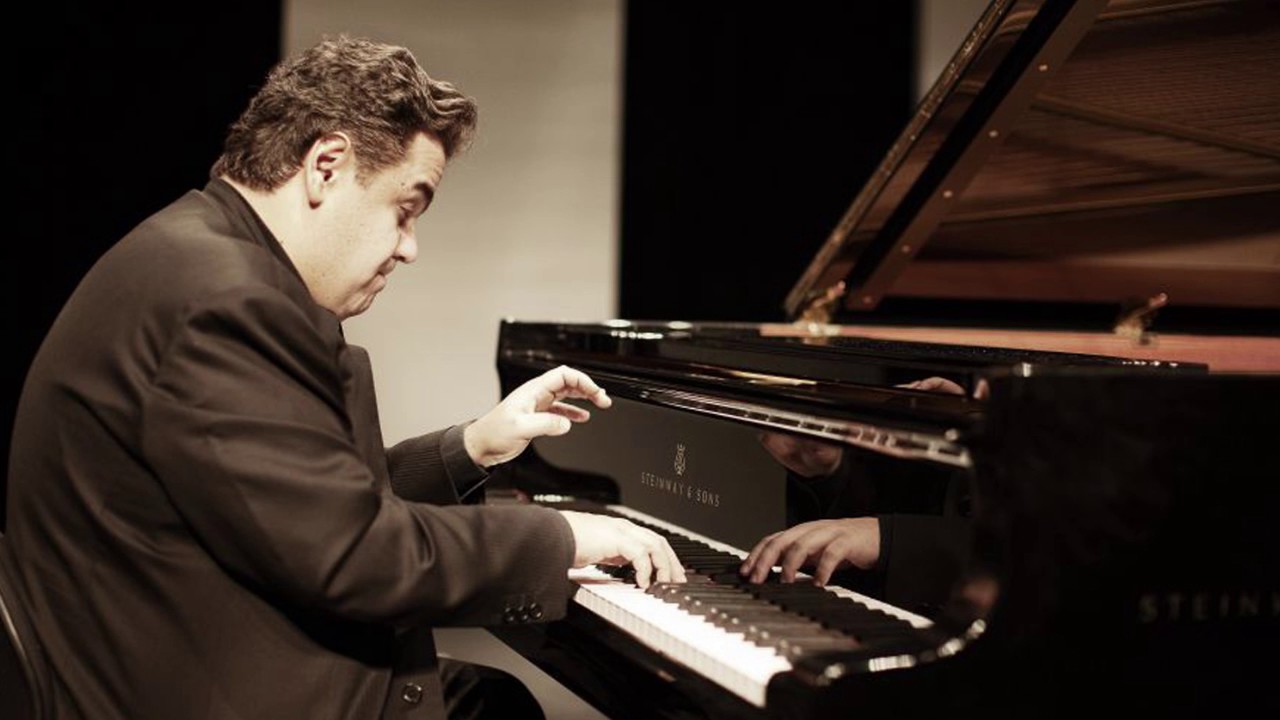 Rachmaninoff — Melodie (Arcadi Volodos)