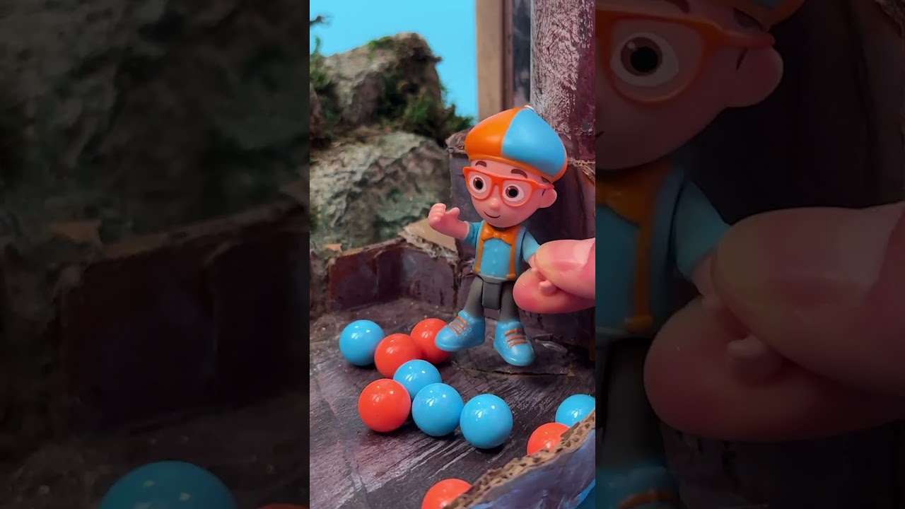 Blippi's Marble Maze Challenge! 🟠🔵#blippi #toys #toysforkids #playpretend #games #game #marblerun