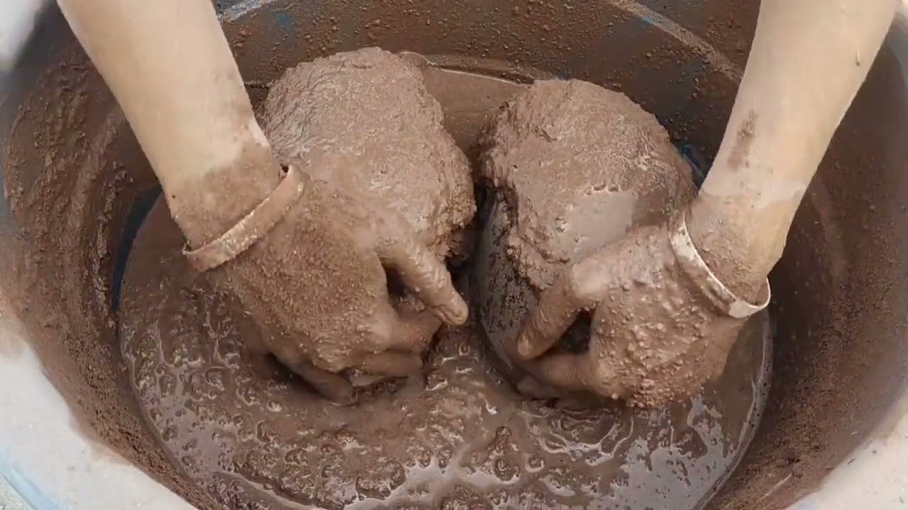 Asmr - Gritty red Sand water 💦 crumbling