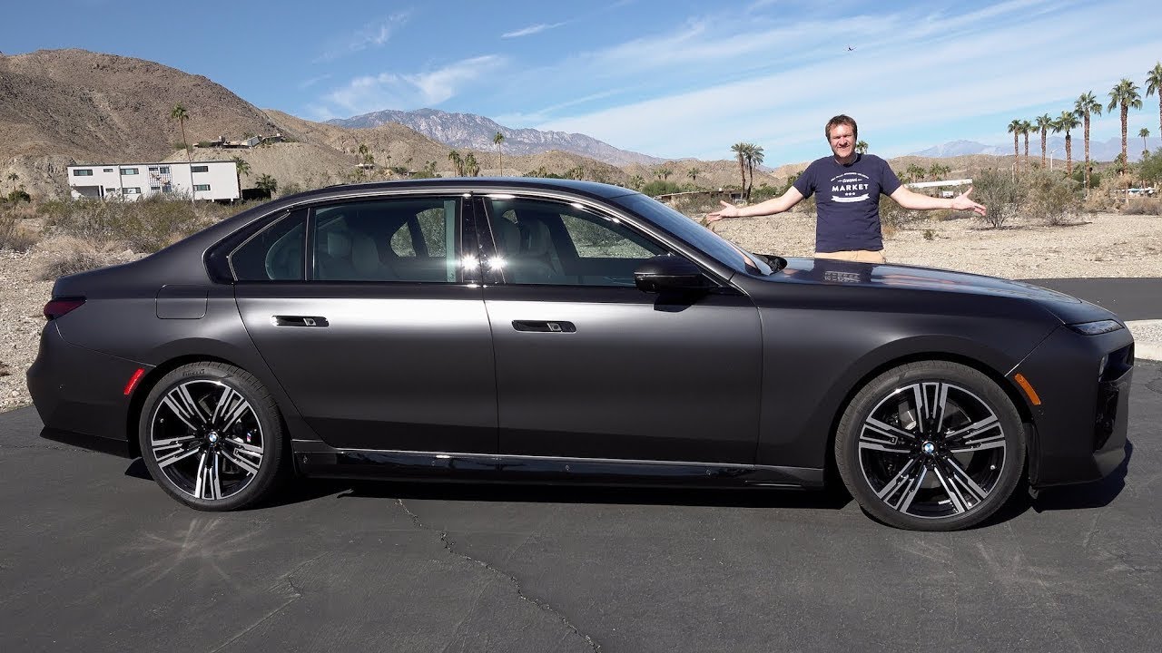 BMW I7 2023 года - это ультра-люксовый электро-седан за 130 000$