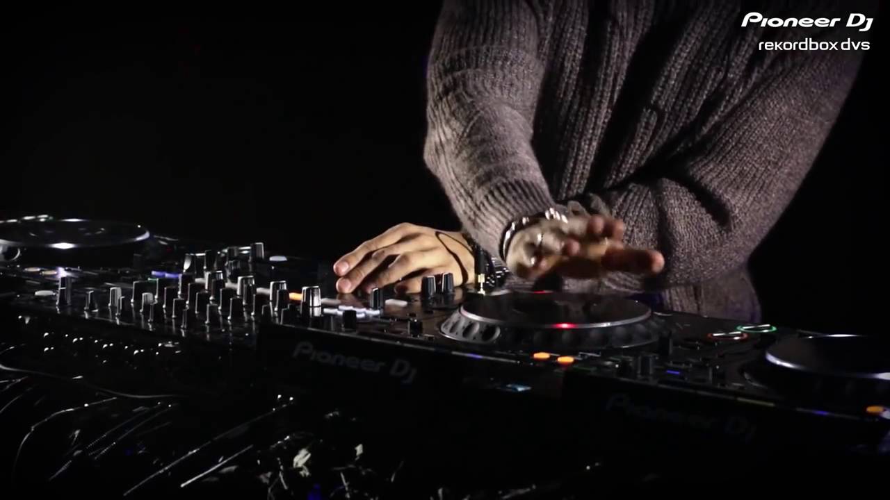 Обзор DJ Контроллер Pioneer DDJ RZ muzmsk