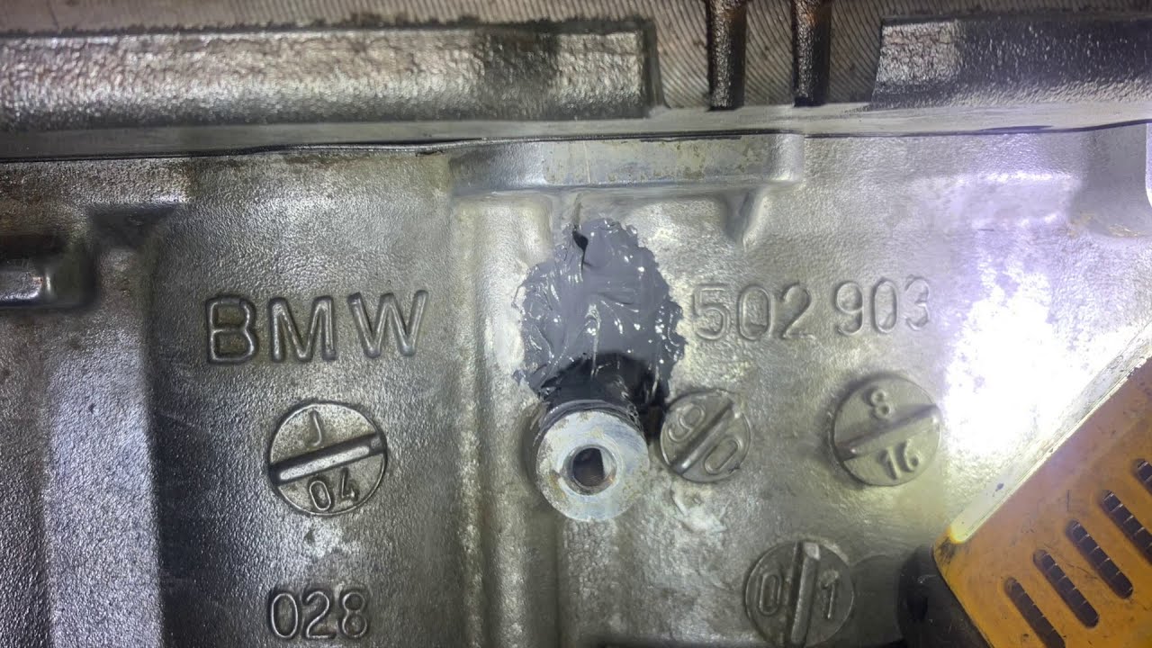 Ремонт треснувшего алюминиевого блока с помощью морского клея JB Weld. Утечка масла в двигателе B...