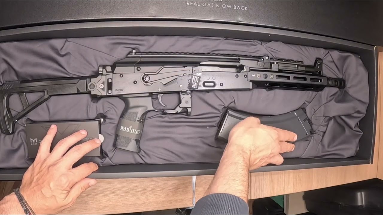 Unboxing the first Tokyo Marui AKX in Greece #tokyomarui #akx #gbb #unboxing #airsoft