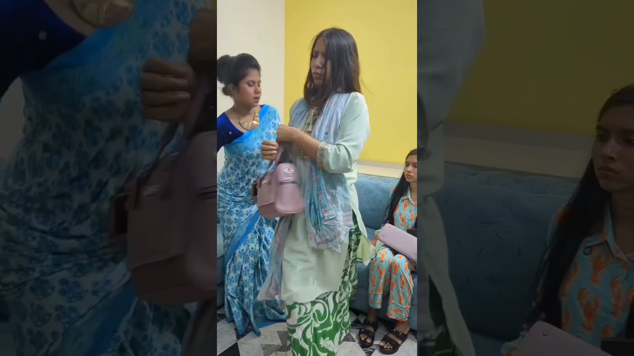 প্রবাসীর পাঠানো টাকা দিয়ে কোরবানি না দিয়ে চুল কালার করলো শাশুড়ি!