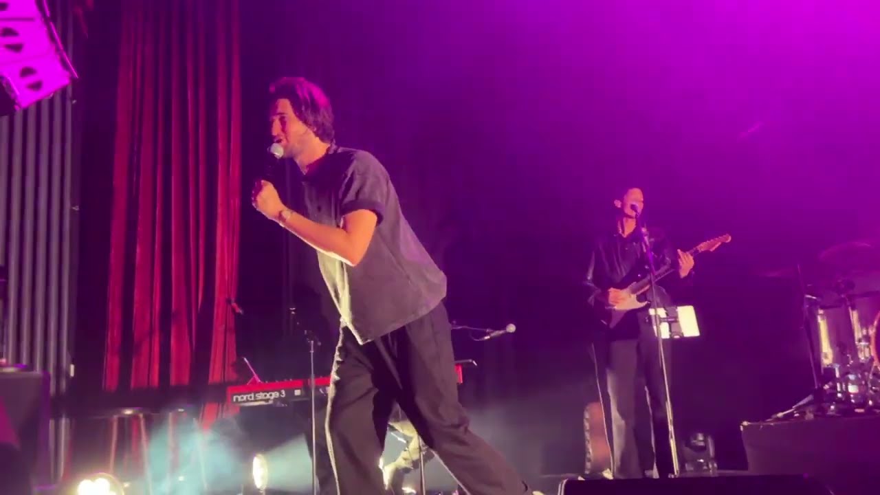 Ben Barnes live in Cologne, 16th Feb 2025 - Take me to the moon